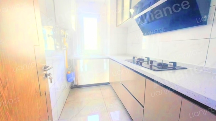 西京都高尔夫别墅区 85平精装南北两局 景观房急售-厨房