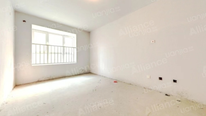 南北通透，高楼层，采光无影响，视野开阔。-卧室