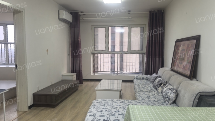 好楼层两居室诚意出手  速度慢无  价格可聊-客厅