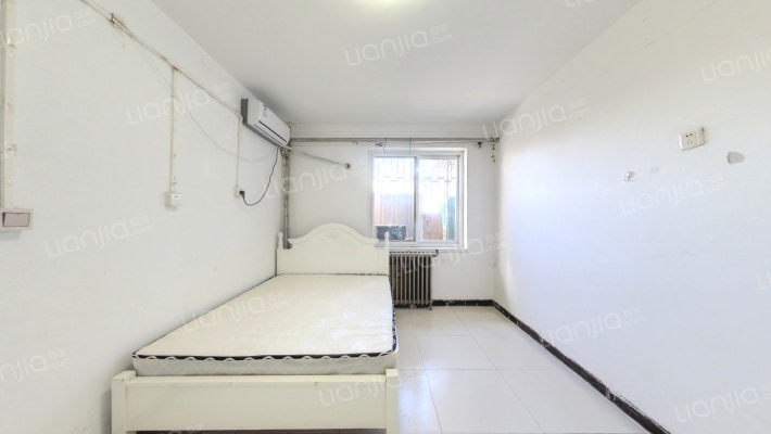 铁路宿舍二手房实景图