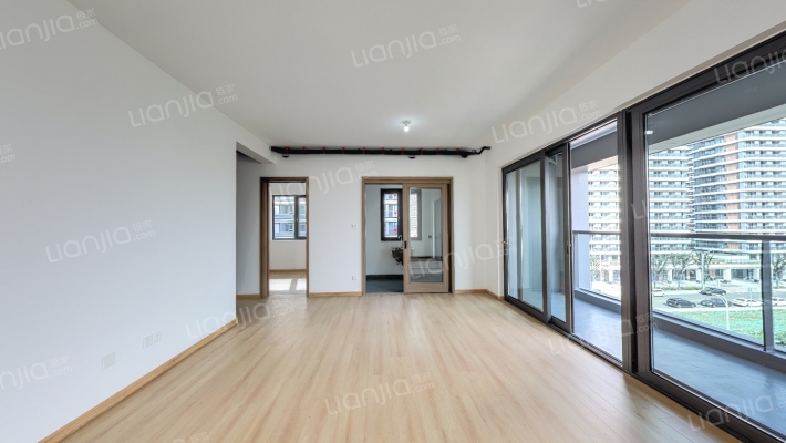 江山和悦府二手房实景图