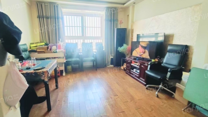 法苑嘉园二手房实景图