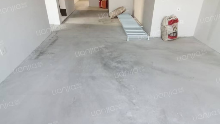 小区环境优美，新房，居住舒适度佳，自由选择。-客厅B