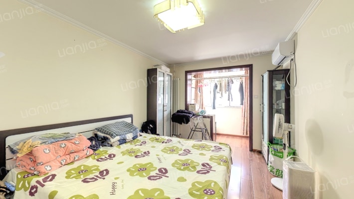 西革新里108号院二手房实景图