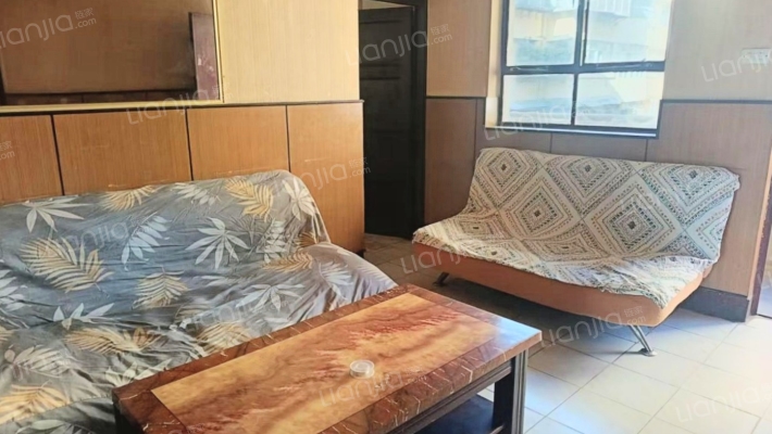 一二一大街53号二手房实景图