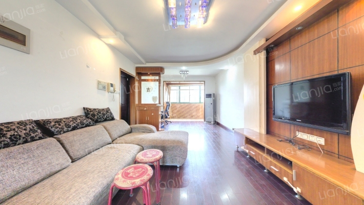 金虹花园二手房实景图