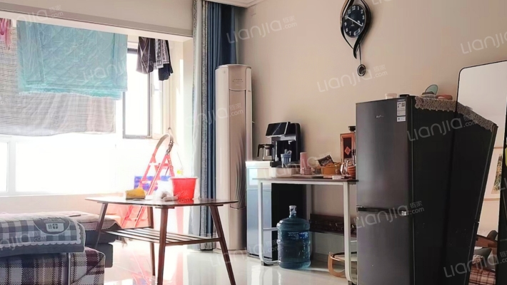 京都颐和城南北通透两居前后视野好-客厅