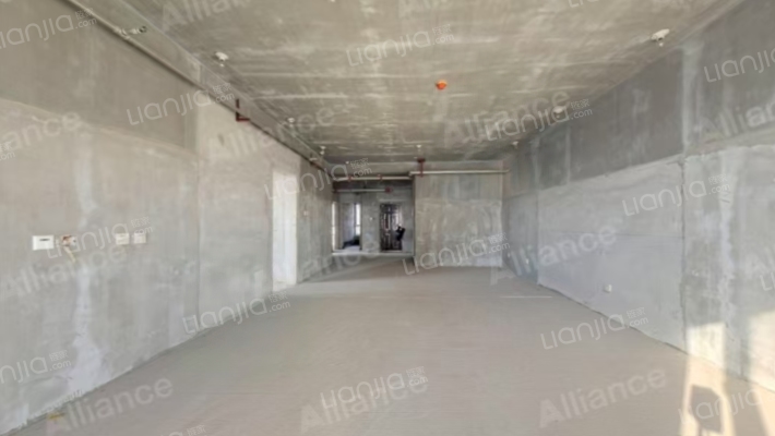 展源商务大厦二手房实景图