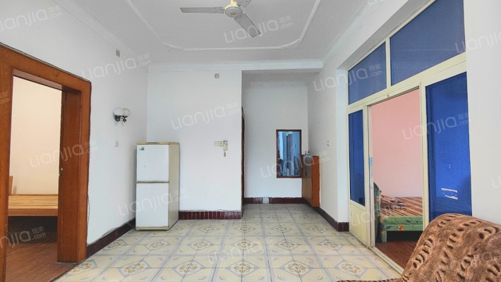 煤炭公司宿舍二手房实景图