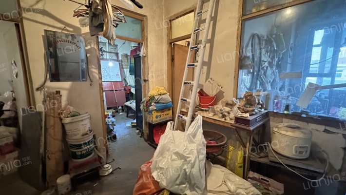 第六大型货物运输公司家属院二手房实景图