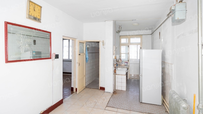 振一自来水楼二手房实景图