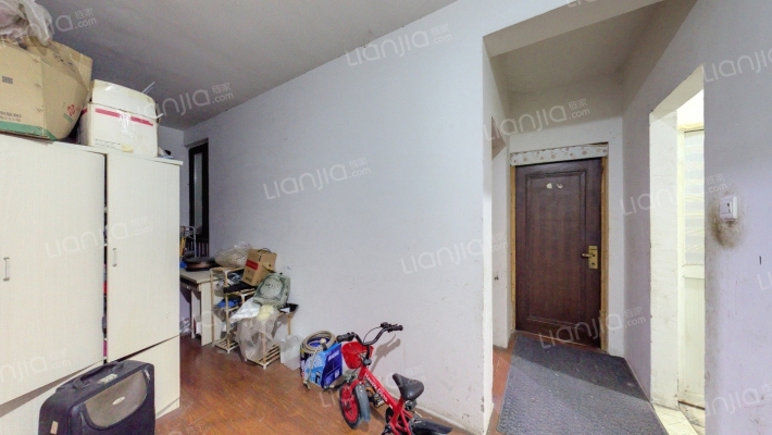 新安花苑西五区二手房实景图