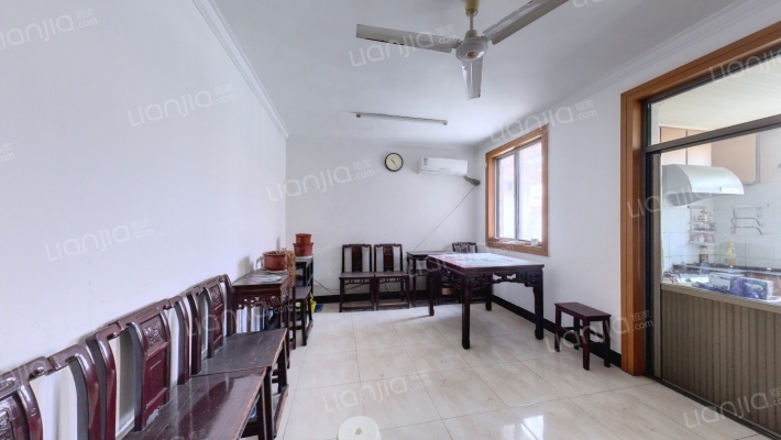 王彭新村二手房实景图