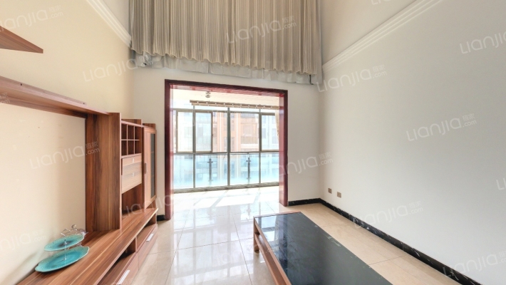 滇池卫城铂睿二手房实景图