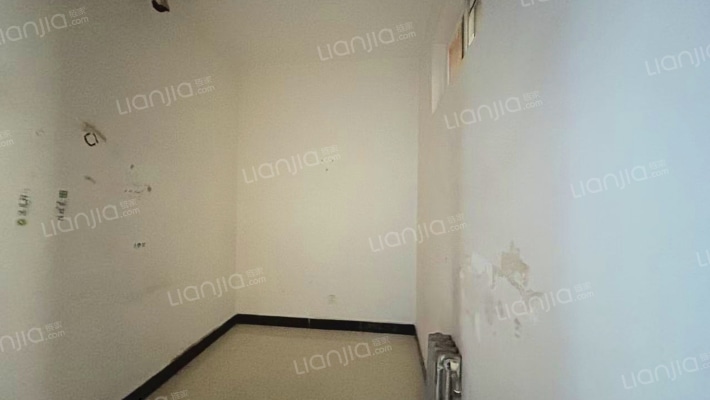 长天小区 6室2厅 南 北-卧室B