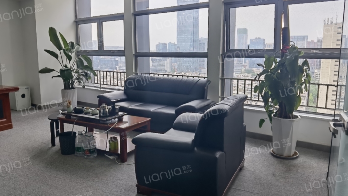 摩尔中心二手房实景图