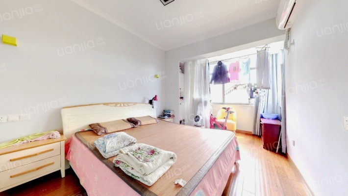 打铁关外聘楼二手房实景图