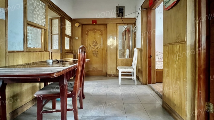 栖化新村二手房实景图