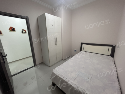 合租·凤麟苑 4居室 南卧