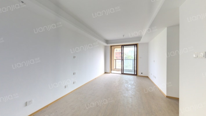 莱蒙湖畔二手房实景图