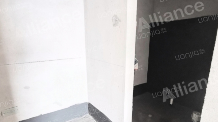 房子是新楼盘的房子，位置好，交通方便，北京通勤必备-卫生间