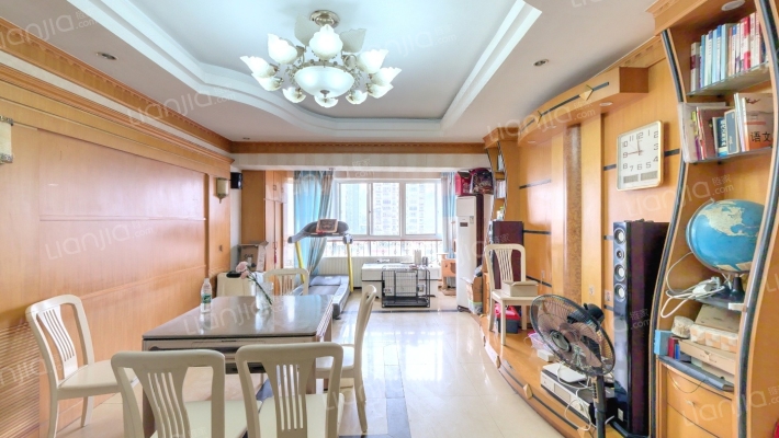 水晶花园二手房实景图