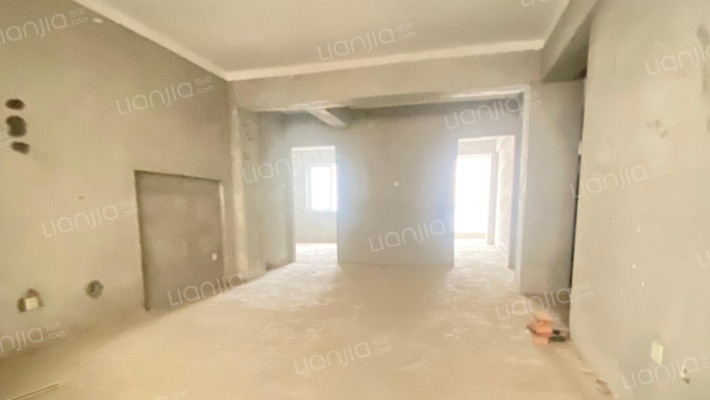 蓝爵世家二手房实景图