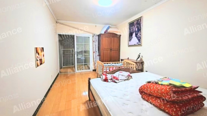 精装修，中高楼层，集中供暖！拎包入住!-卧室A