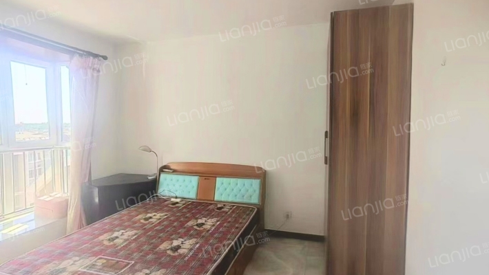 业主移民国外 诚心出售，价格可聊，适合刚需自住-卧室A