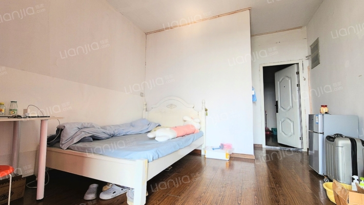 望海公寓二手房实景图