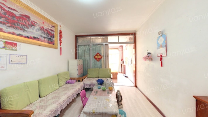 西山花苑二手房实景图