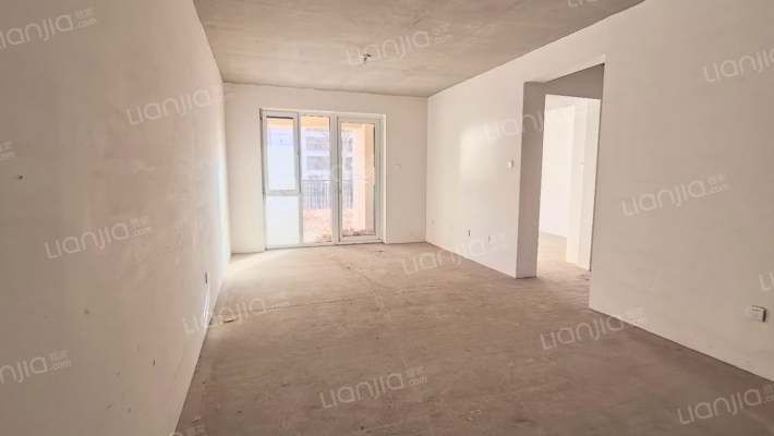 大社区 南北通透 好楼层 采光视野好 北京公交直达小区-客厅