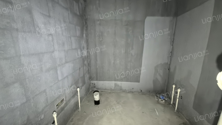 K2狮子城北区 4室2厅 南-卫生间A