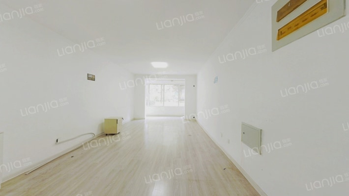 弘石湾C2区二手房实景图