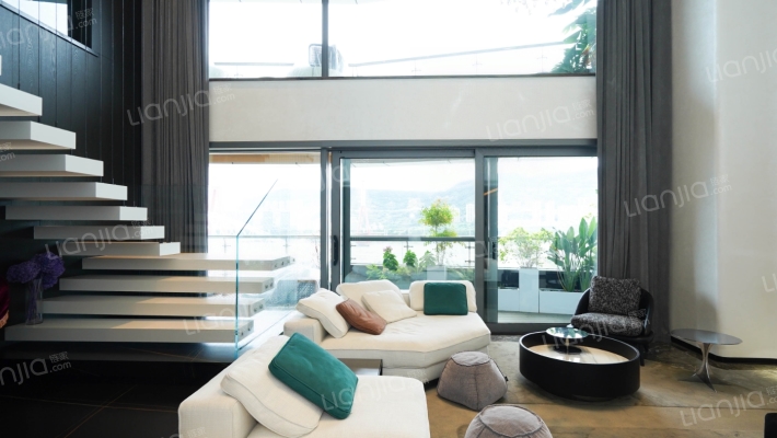 鸿鸥誉峰168二手房实景图