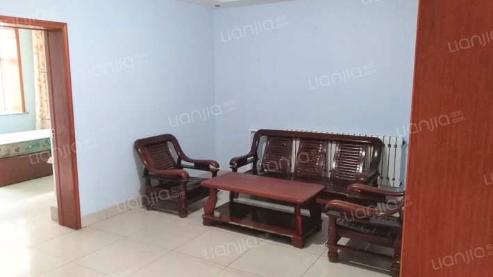 体育局宿舍区二手房实景图