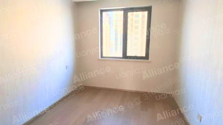 高新区 集中供暖 南北通透三居双卫 精装修 采光无遮挡-卧室B