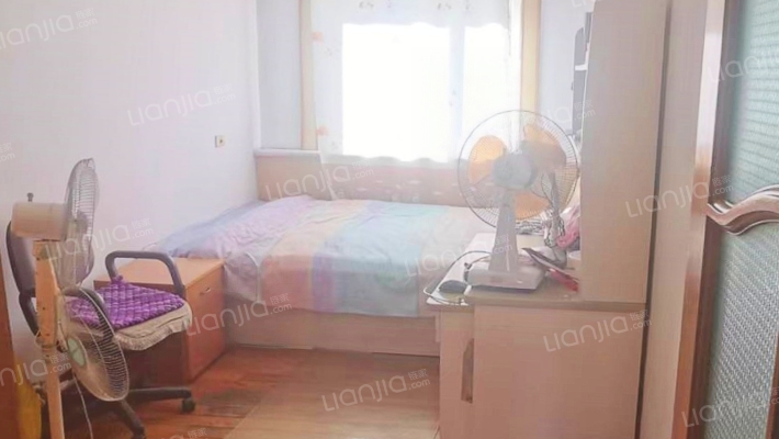 南十二道街二手房实景图