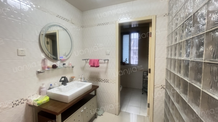 永安小区 4室2厅 南 北-卫生间A