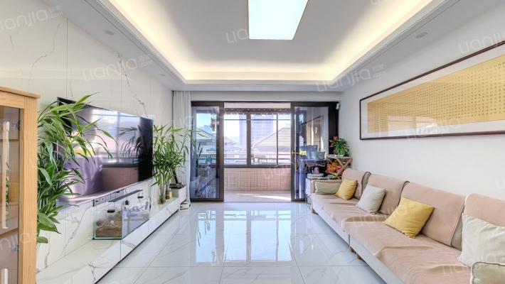 颐景山庄二手房实景图