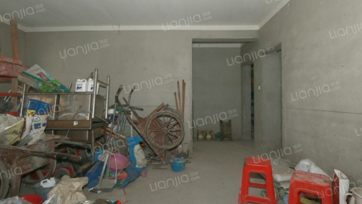 红日公寓二手房实景图