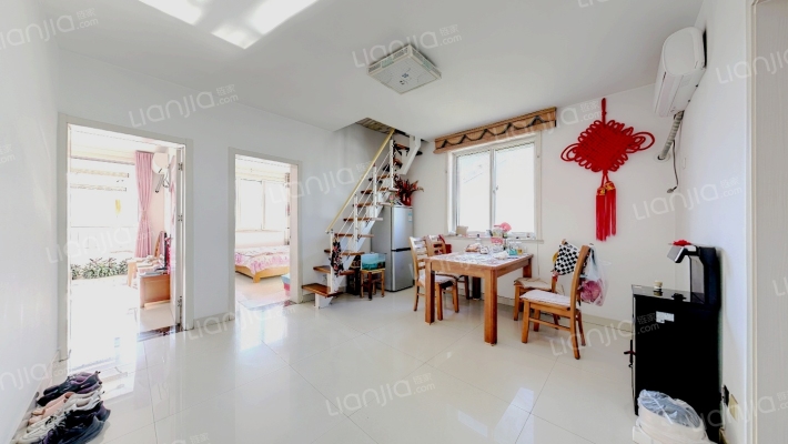 海盛花苑二手房实景图