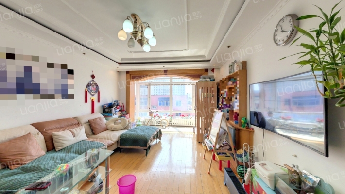 晓春社区二手房实景图