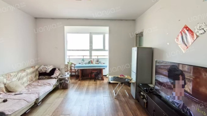 水岸花城大社区·集体供暖·交通便利-客厅