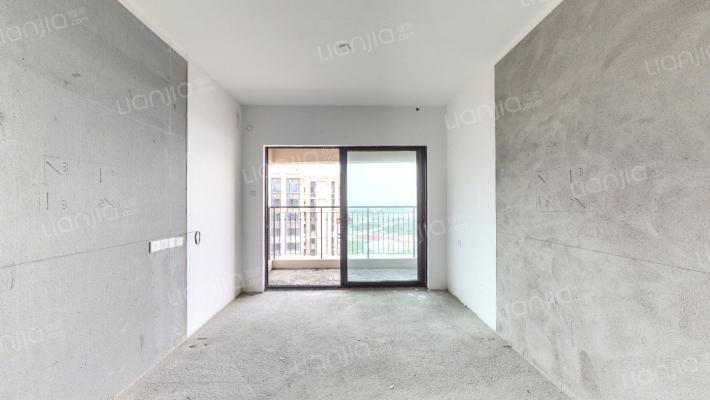 华发悦谷二手房实景图