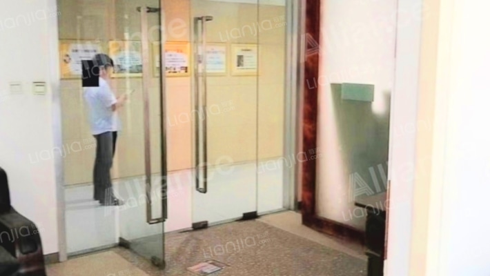 嘉汇国贸二手房实景图