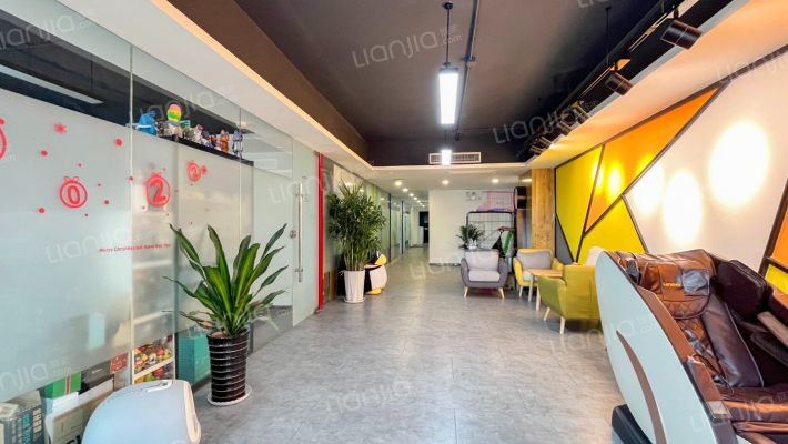 泰华金贸国际二手房实景图