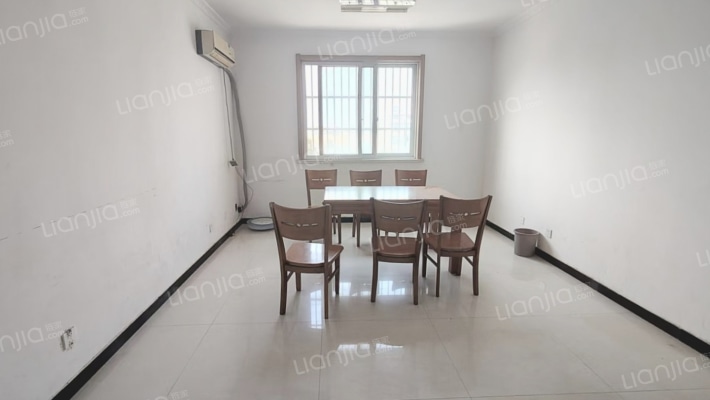 华茂万和城二手房实景图