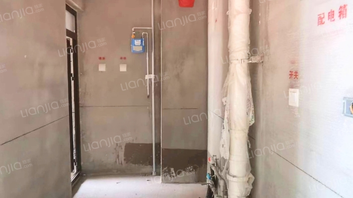 房子满二，无尾款，业主随时交易，毛坯装修随心-厨房