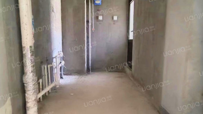 天伦湾全南两居，毛坯随意装修，中高楼层，采光好-厨房